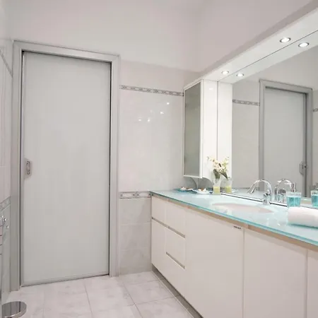 Casa Maluna 4* 斯培西亚