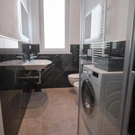 Casa Maluna 4* 斯培西亚